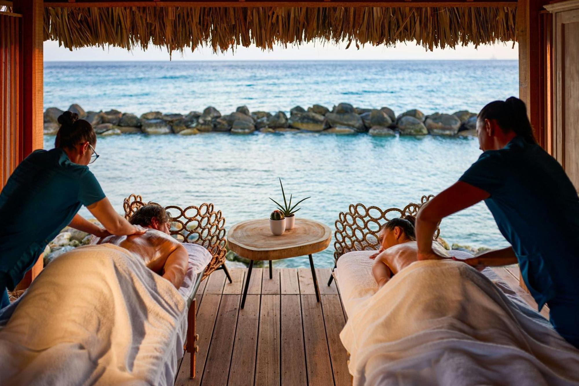 Renaissance Wind Creek Aruba Resort Oranjestad Exterior foto